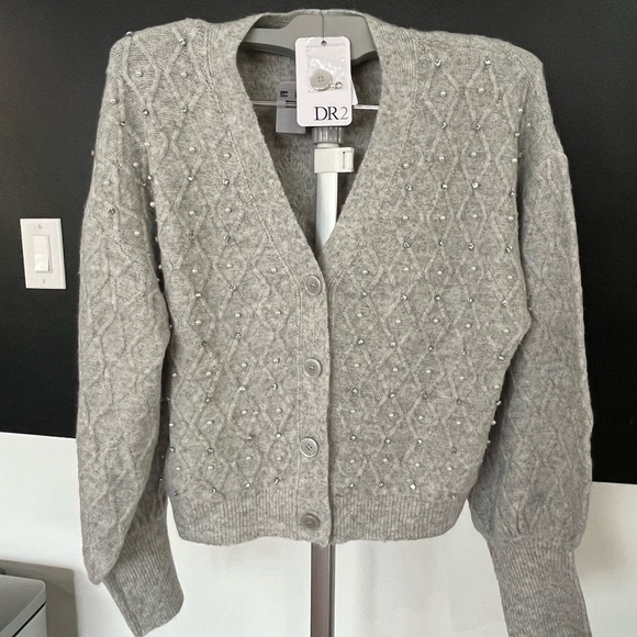 DR2 Embellished Gray Cardigan Sweater – Size XL – Faux Pearl & Rhinestone Detail - Picture 2 of 5